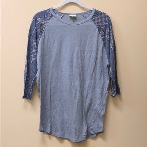 Light gray and purple quarter sleeve top